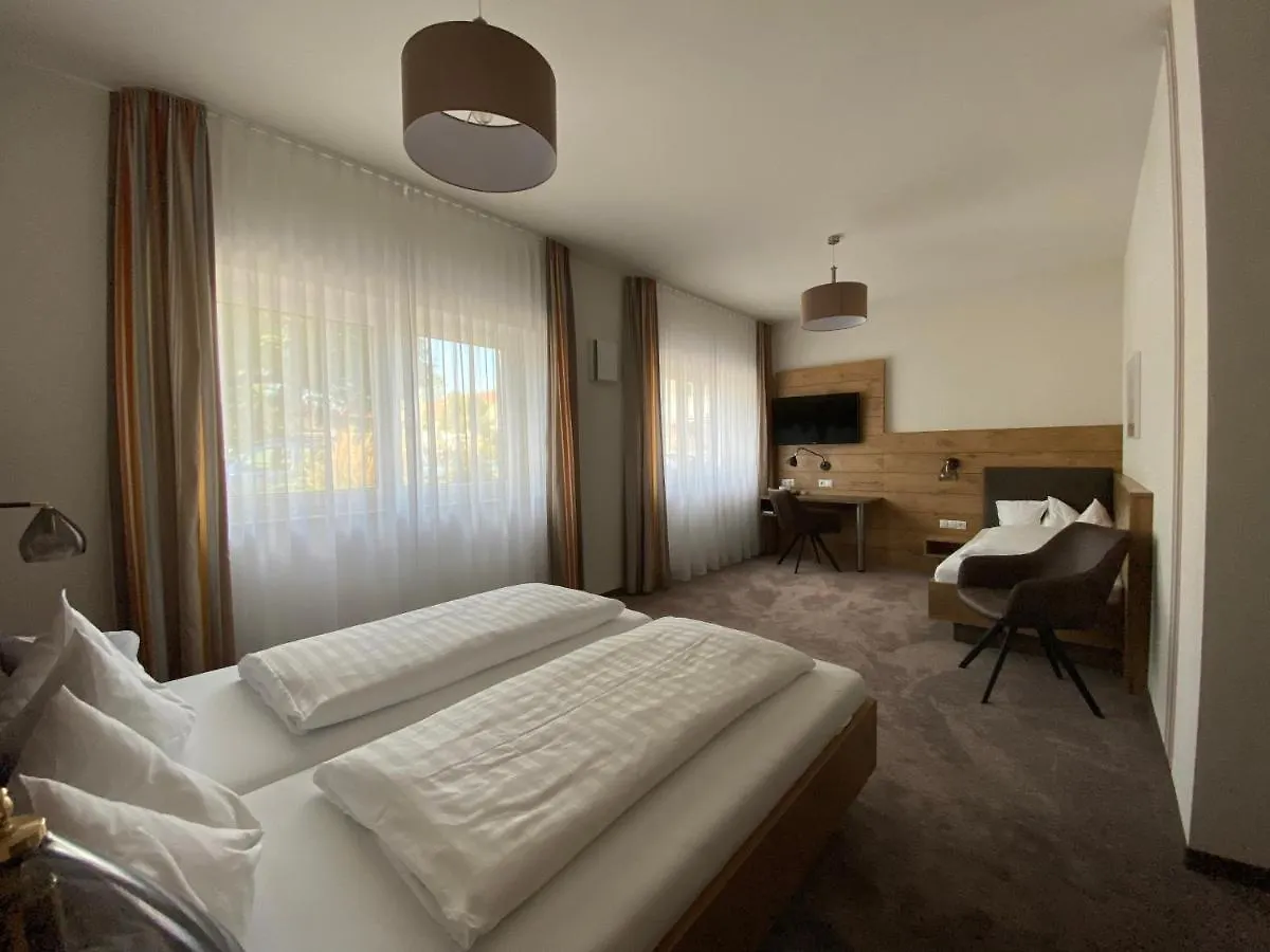 فندق Hotel-Pension Scharl Am Maibaum أَيتينغ