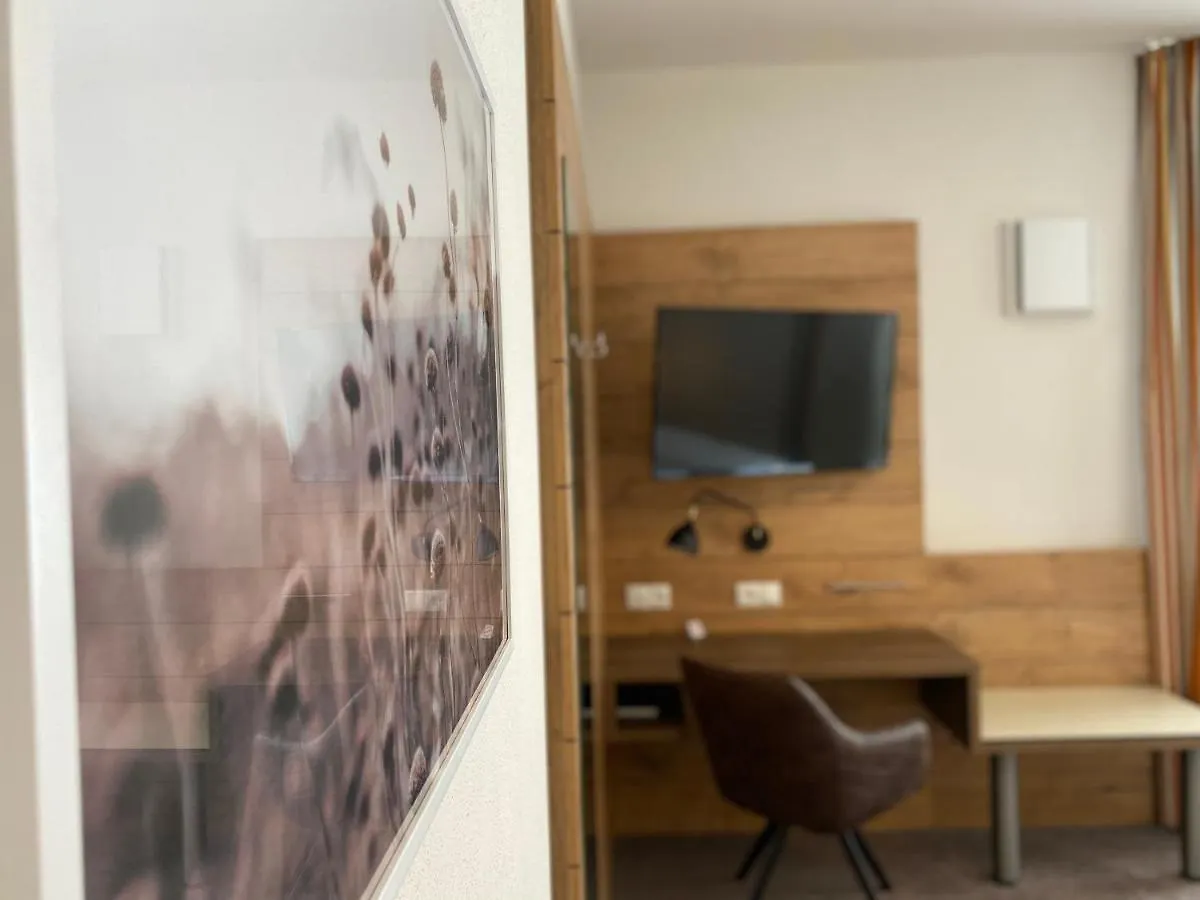 Hotel-Pension Scharl Am Maibaum أَيتينغ 3*,