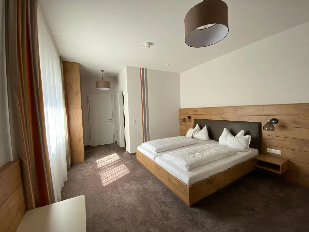 Hotel-Pension Scharl Am Maibaum location