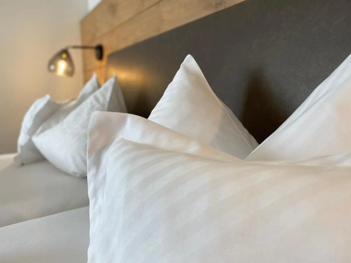 Hotel-Pension Scharl Am Maibaum Eitting Germany