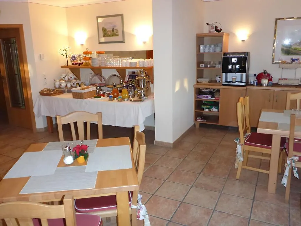Hotel-Pension Scharl Am Maibaum Eitting 3*,